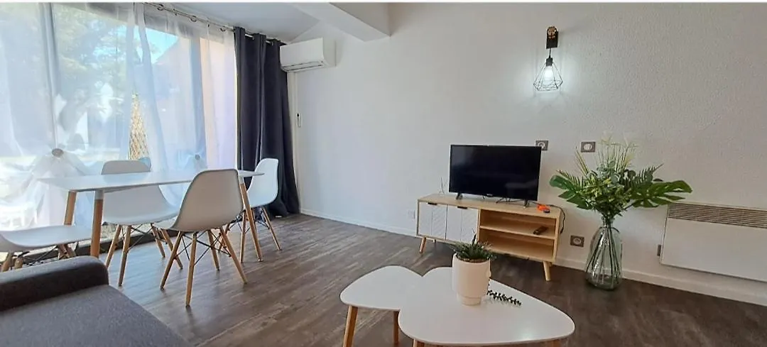 Appartement Residence De Vacances Les Hameaux De Camargue Arlés 0*,