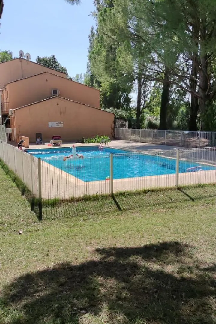 Appartement Residence De Vacances Les Hameaux De Camargue Arlés 0*,  Francia